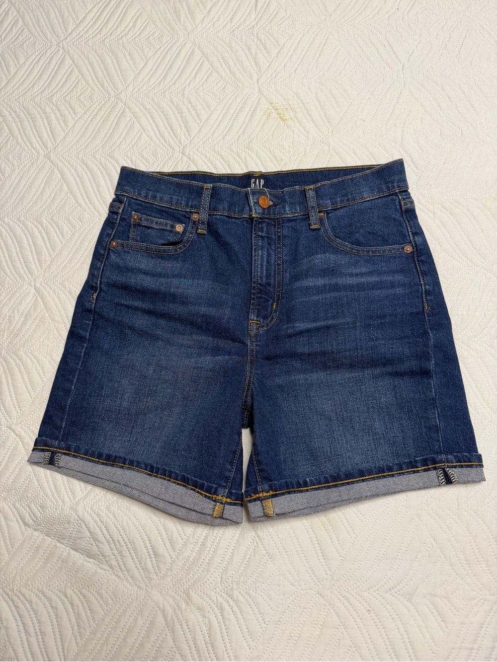 GAP Women’s Indigo Rolled Cuff Stretch Denim Shorts. Size 27 (4)